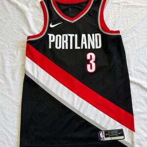 NBA Portland Jersey with Red and White Stripes Size M